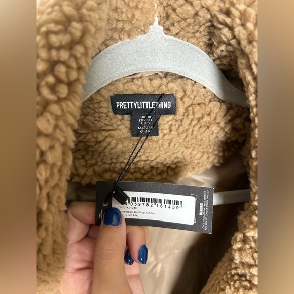 PrettyLittleThing Camel Teddy Jacket - Picture 3 of 4